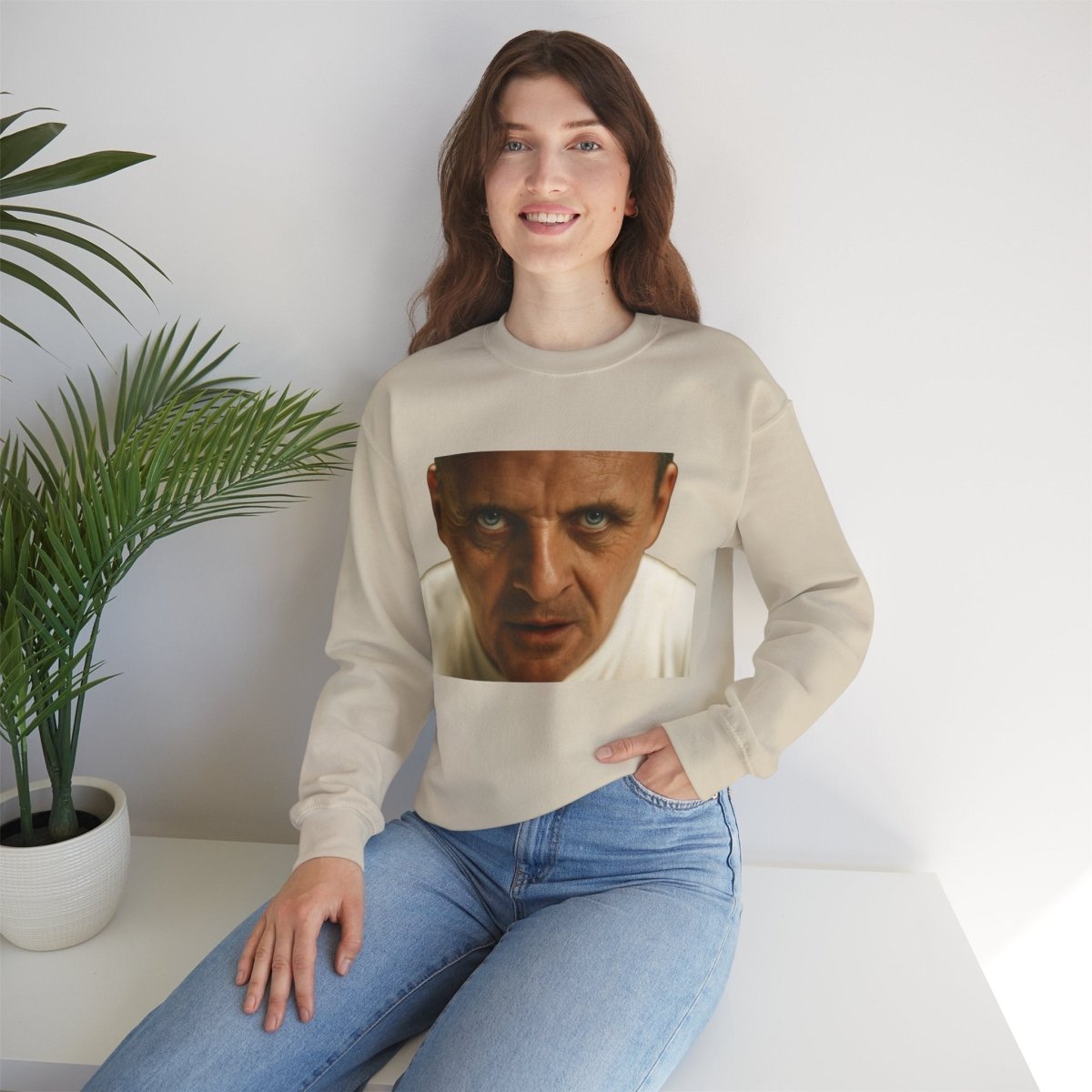 Sweatshirt – Intensivblick – Kultfilm-Sweatshirt mit ikonischem Motiv | Für Thriller-Fans & Satire-Liebhaber | True Insights Design mit Humor