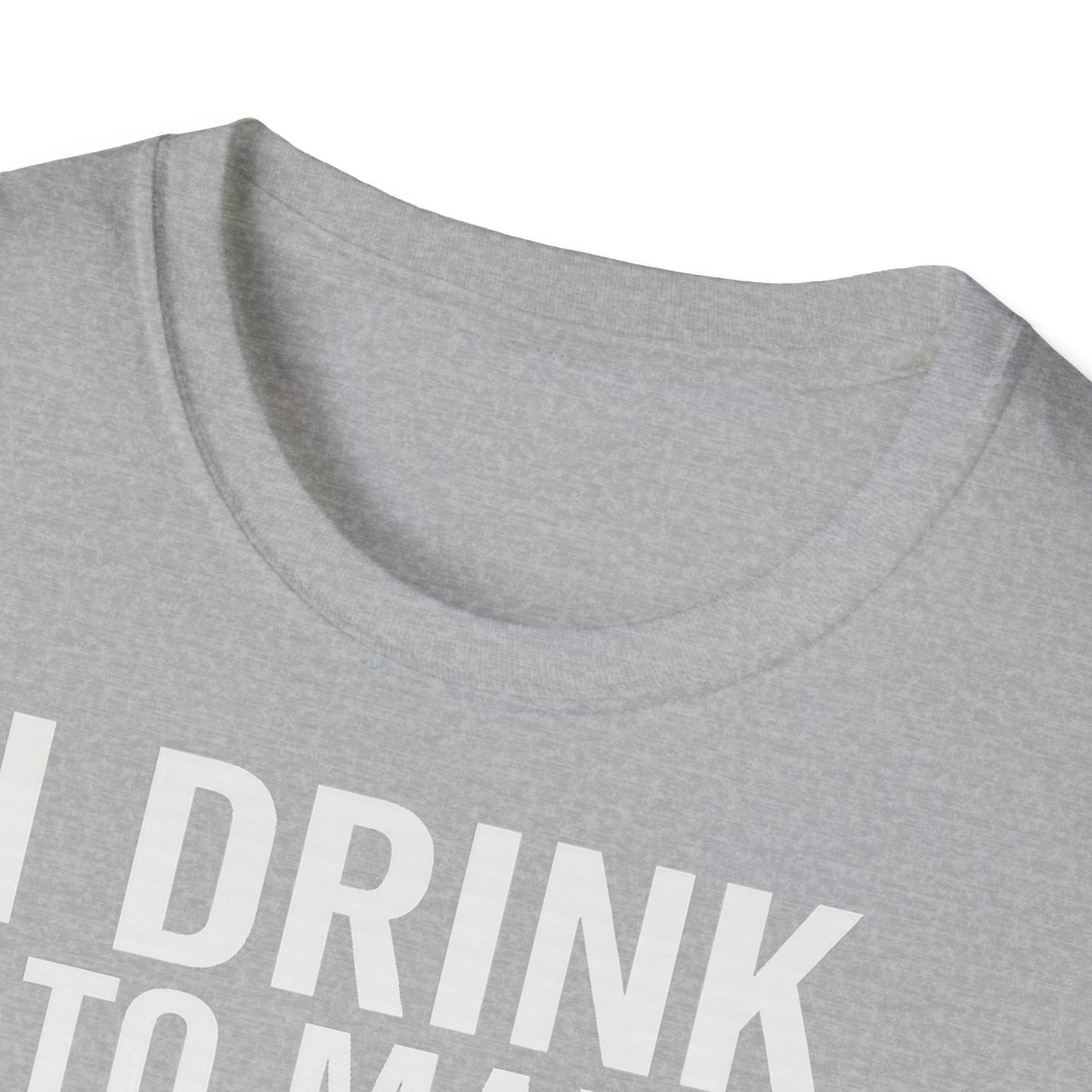 „I drink to make other people more interesting.“ no Background – Ernest Hemingway – Freches Satire-Design für mutige Statements | True Insights