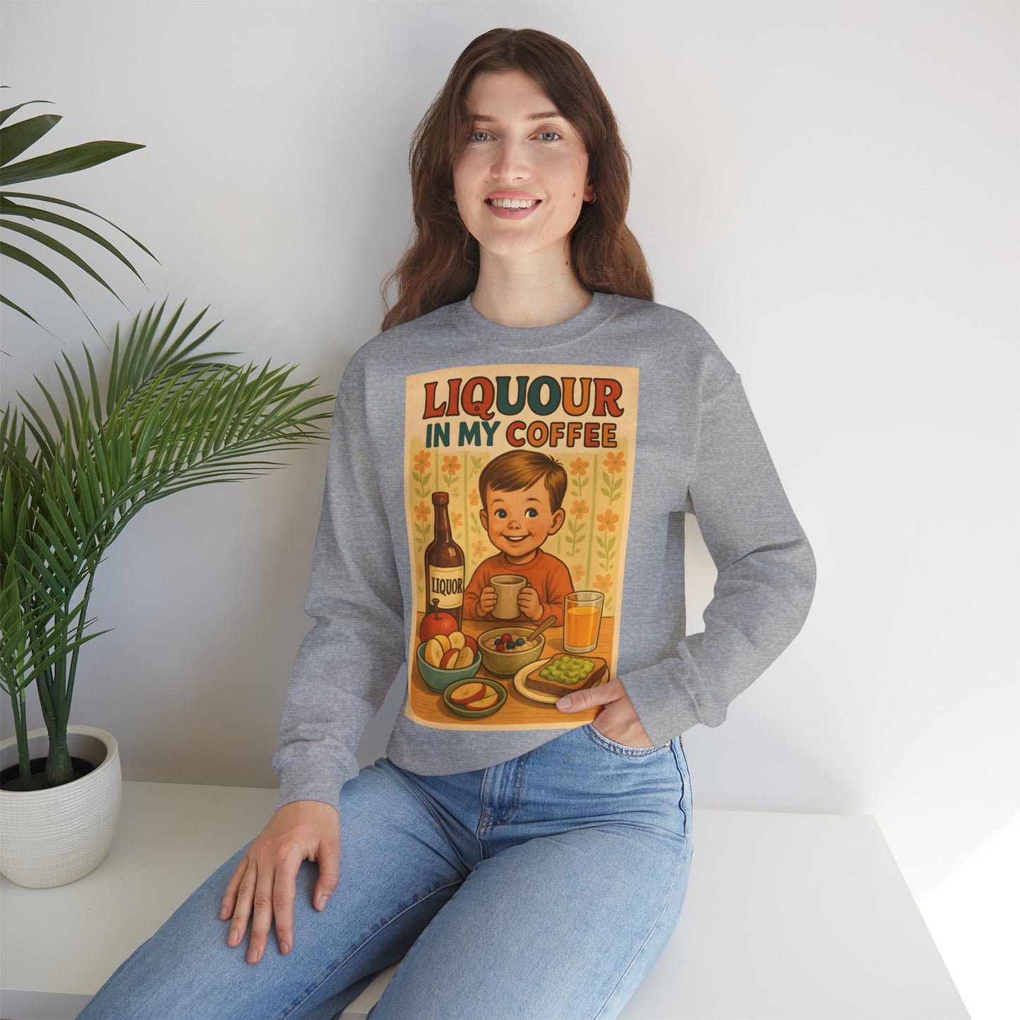 Sweatshirt – Liquor In My Coffee Sweatshirt | Retro Frühstücks-Pullover mit Satire-Motiv | Geschenk für Kaffee-Fans mit Humor | True Insights Design mit Humor