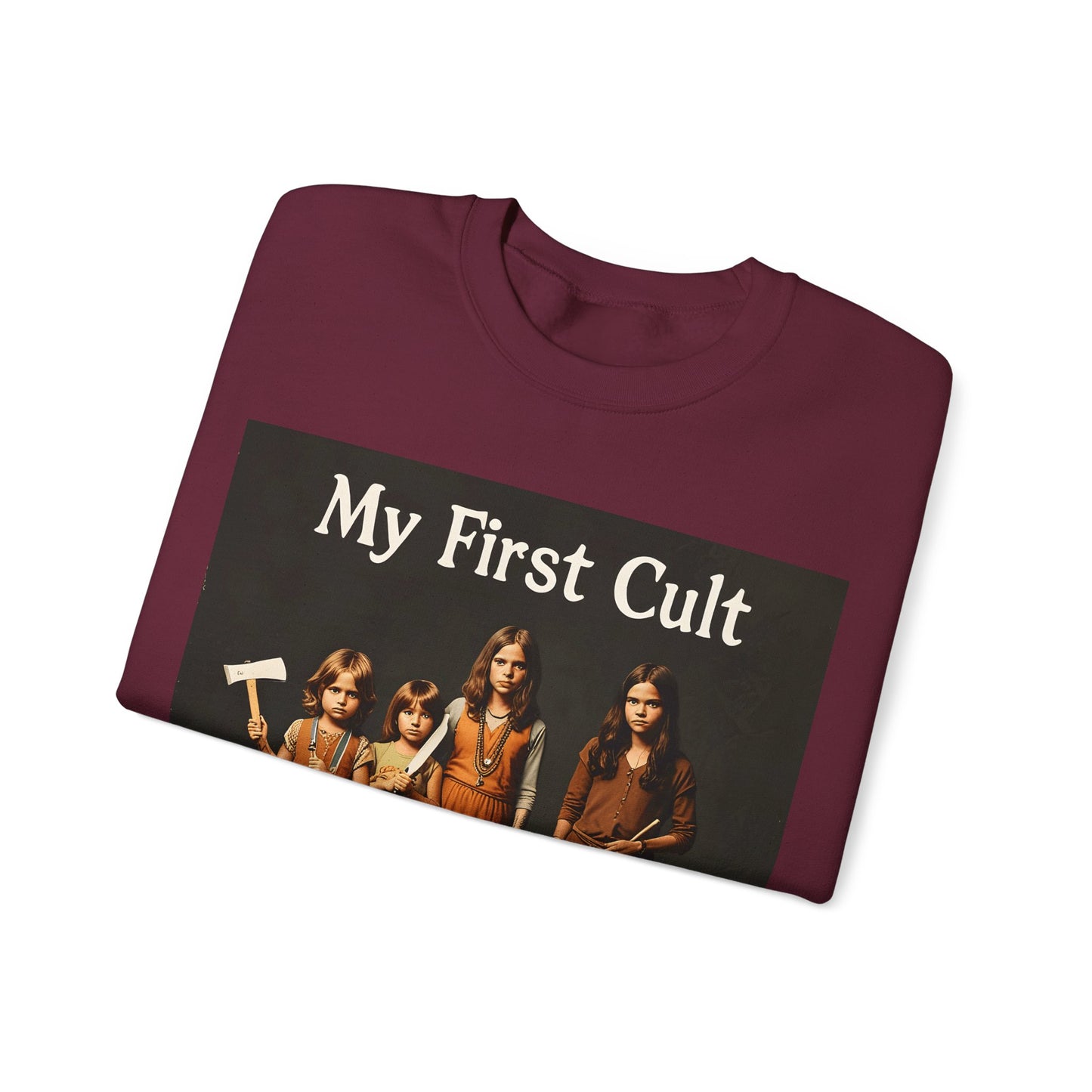 Sweatshirt – Kultig gruselig: „My First Cult“-Sweatshirt – Dark Humor für Fortgeschrittene | True Insights Design mit Humor