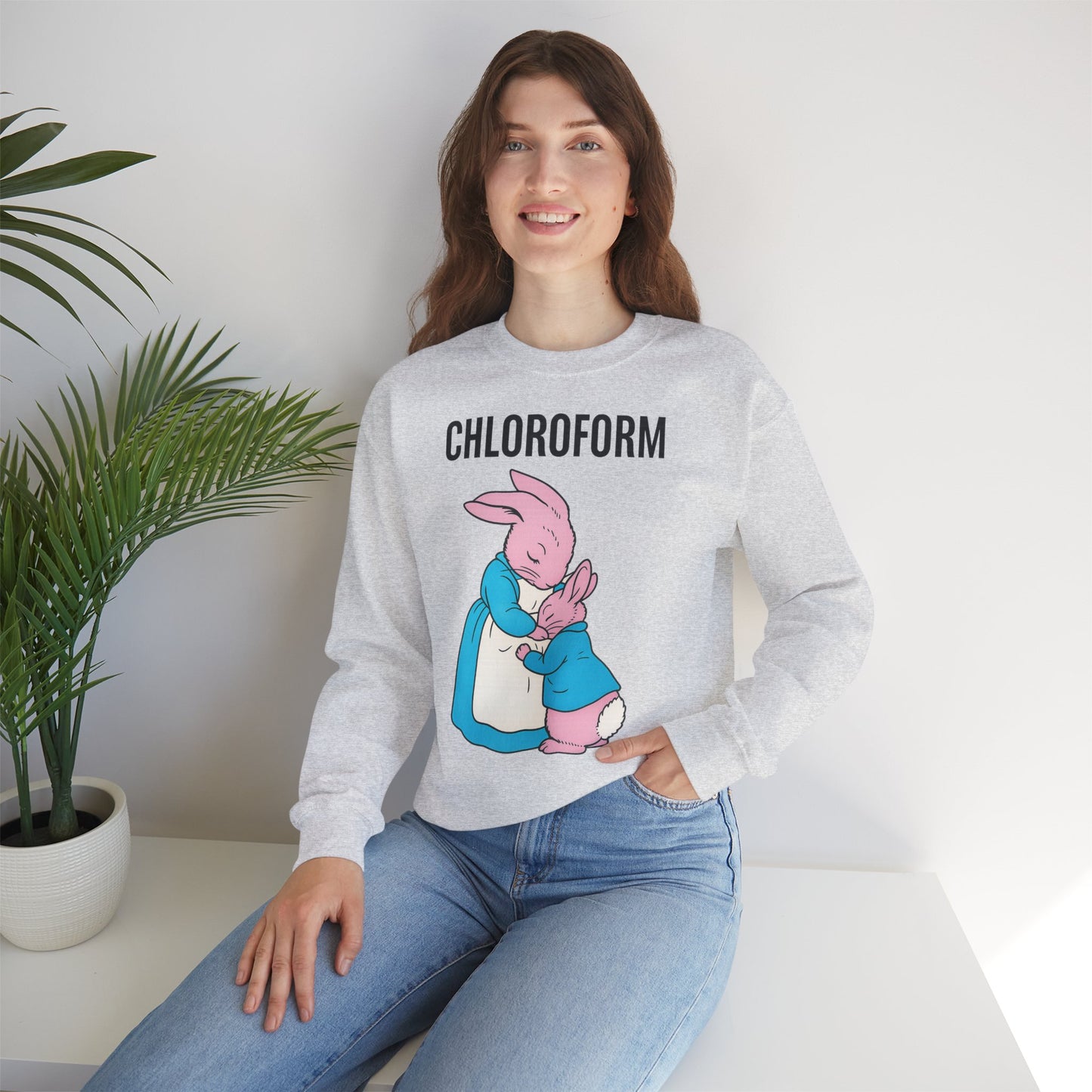 „CHLOROFORM“ – Retro-Sweatshirt mit Hasen und bösem Twist – Freches Satire-Design für mutige Statements | True Insights