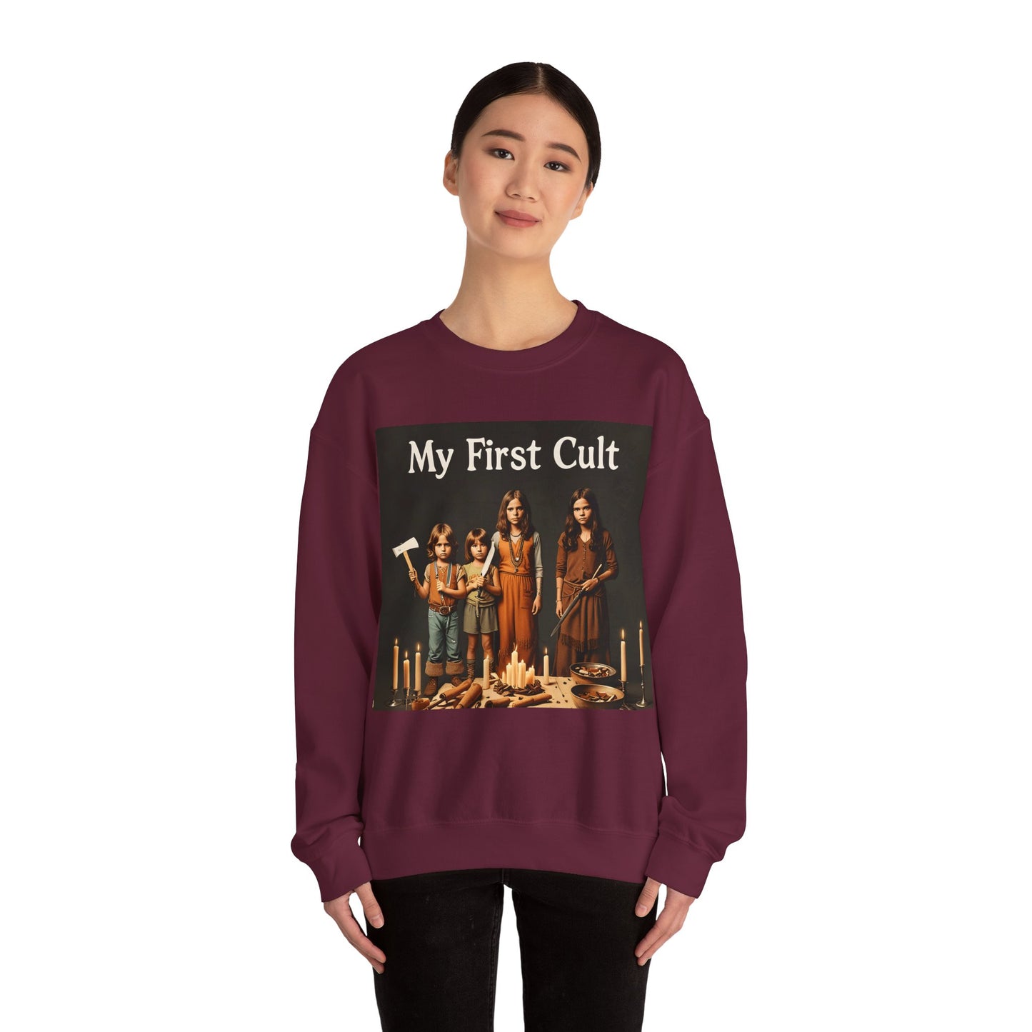 Sweatshirt – Kultig gruselig: „My First Cult“-Sweatshirt – Dark Humor für Fortgeschrittene | True Insights Design mit Humor