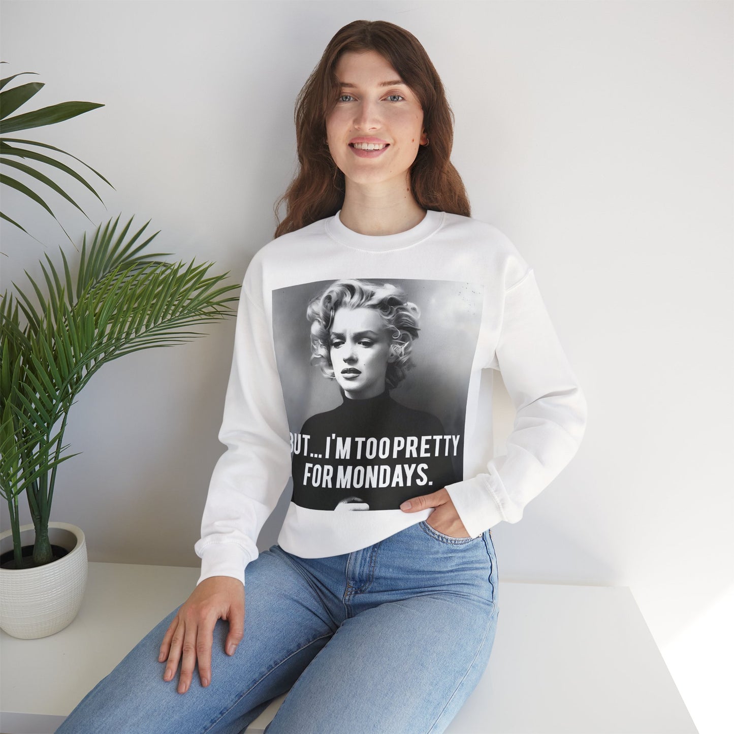 Sweatshirt – Sweatshirt – Too Pretty for Mondays – Retro Statement Pullover | True Insights Design mit Humor