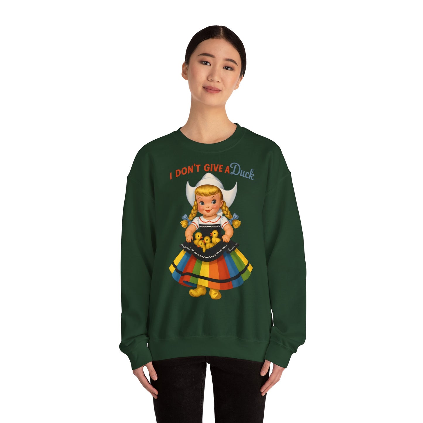 Sweatshirt – I Don't Give a Duck | Nostalgisches Vintage-Mädchen mit Küken – Humorvoll & Originell | True Insights Design mit Humor