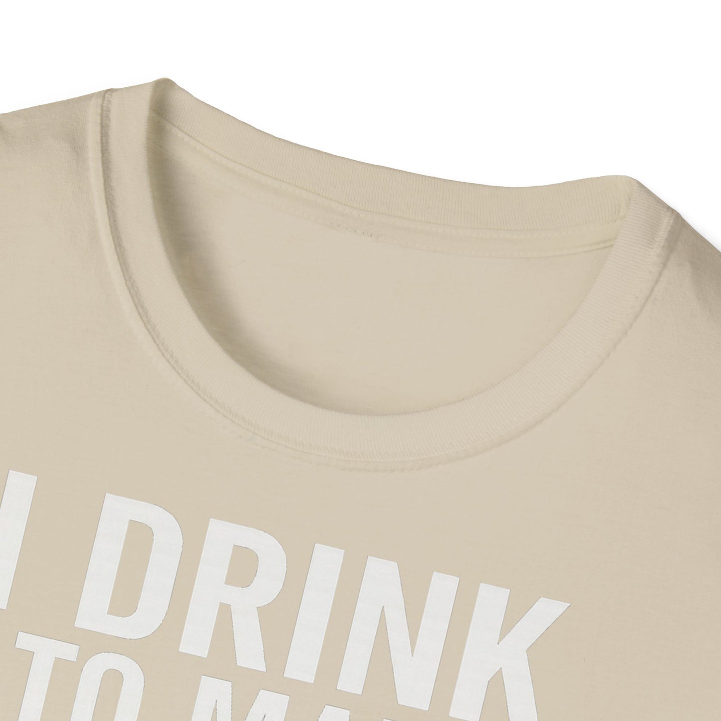 „I drink to make other people more interesting.“ no Background – Ernest Hemingway – Freches Satire-Design für mutige Statements | True Insights