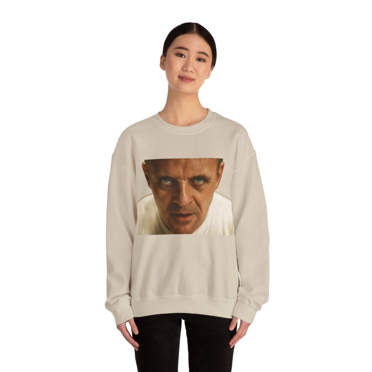 Sweatshirt – Intensivblick – Kultfilm-Sweatshirt mit ikonischem Motiv | Für Thriller-Fans & Satire-Liebhaber | True Insights Design mit Humor