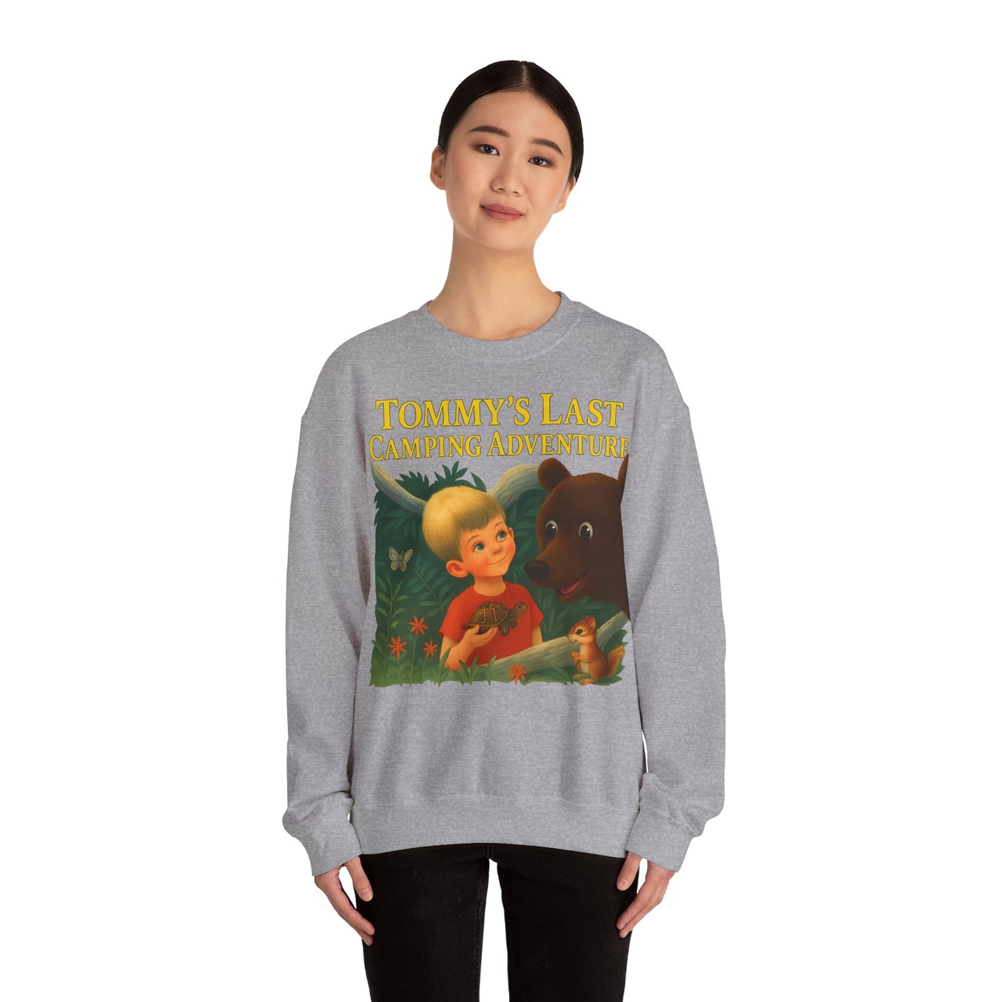 Sweatshirt – Tommy’s Last Camping Adventure Sweatshirt – Schwarzer Humor trifft Retro-Kinderbuchstil | True Insights Design mit Humor