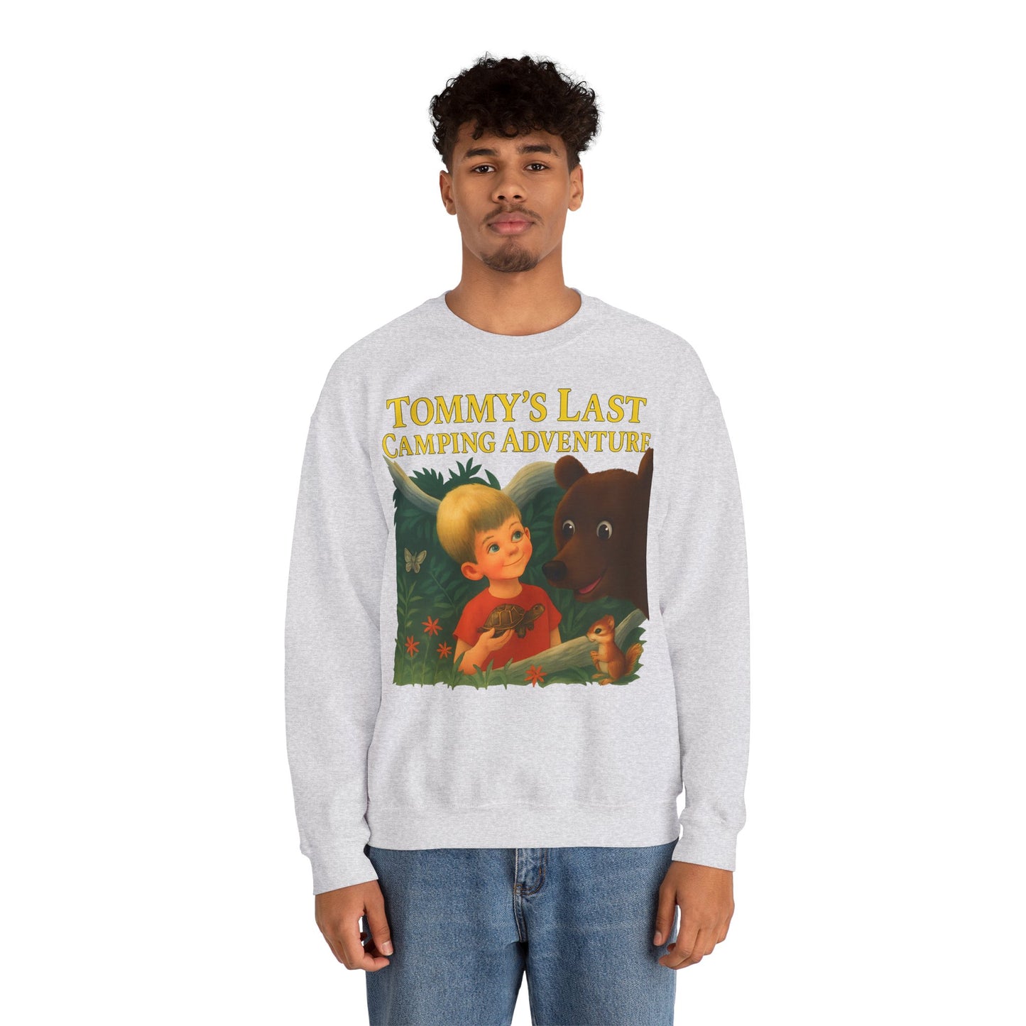 Sweatshirt – Tommy’s Last Camping Adventure Sweatshirt – Schwarzer Humor trifft Retro-Kinderbuchstil | True Insights Design mit Humor