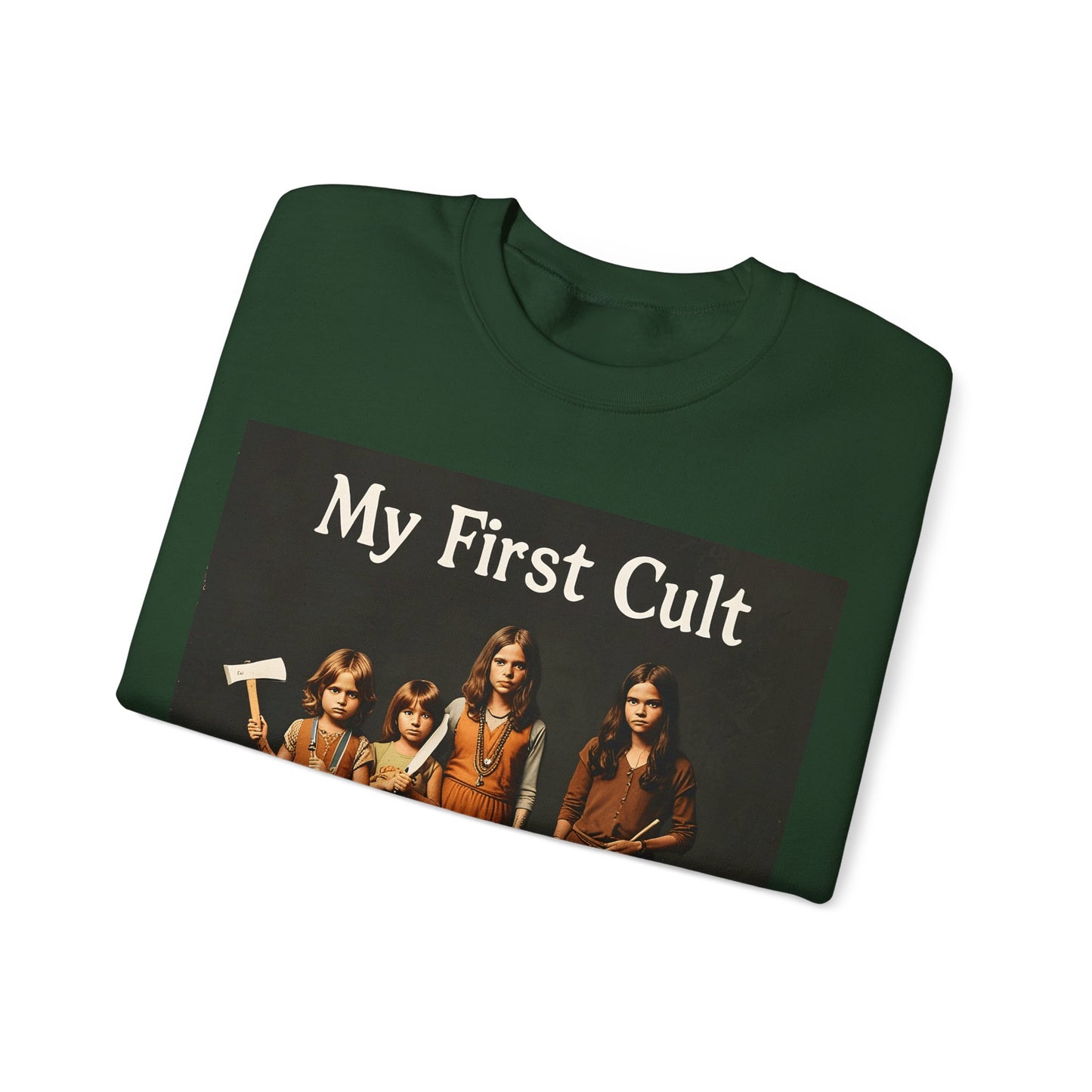 Sweatshirt – Kultig gruselig: „My First Cult“-Sweatshirt – Dark Humor für Fortgeschrittene | True Insights Design mit Humor