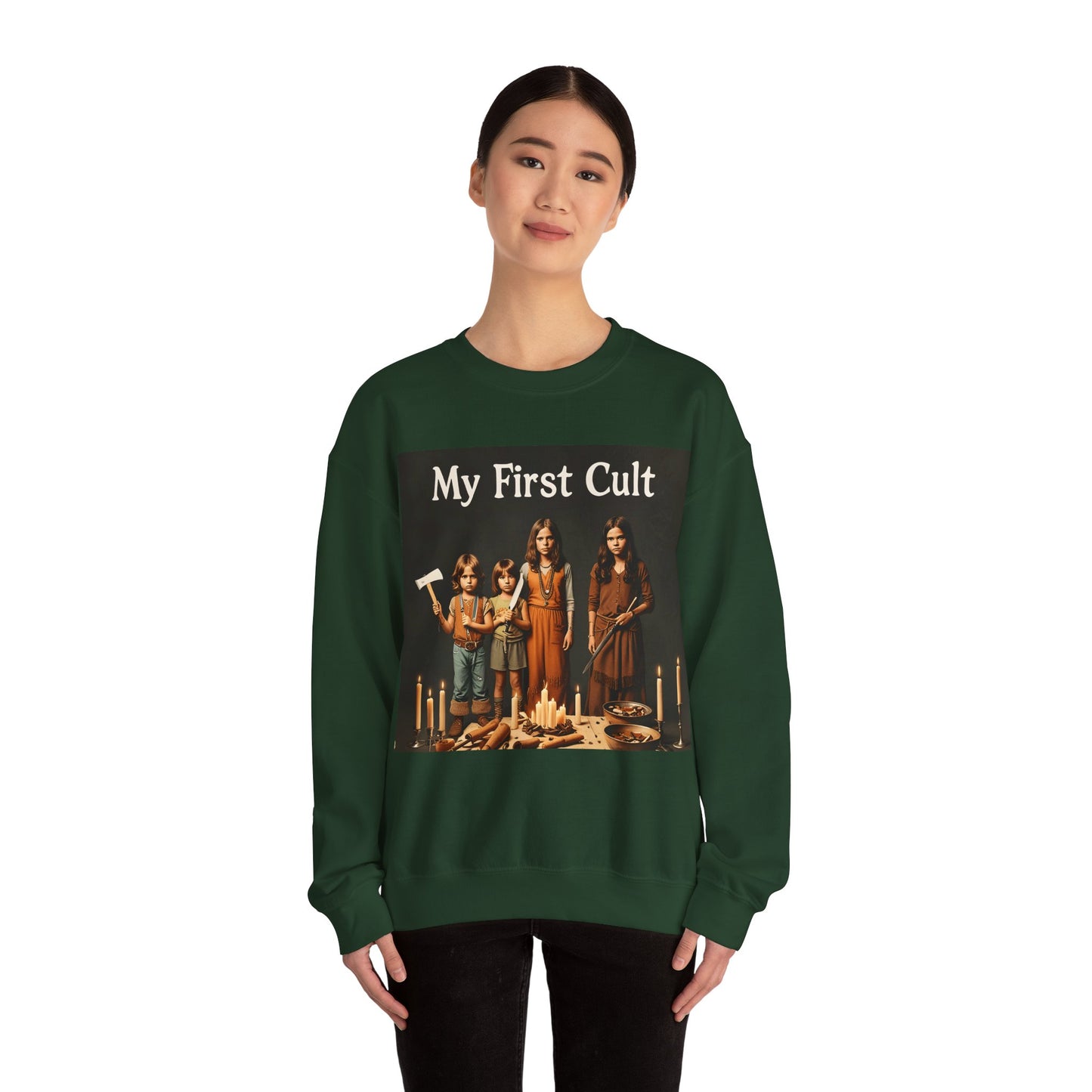 Sweatshirt – Kultig gruselig: „My First Cult“-Sweatshirt – Dark Humor für Fortgeschrittene | True Insights Design mit Humor