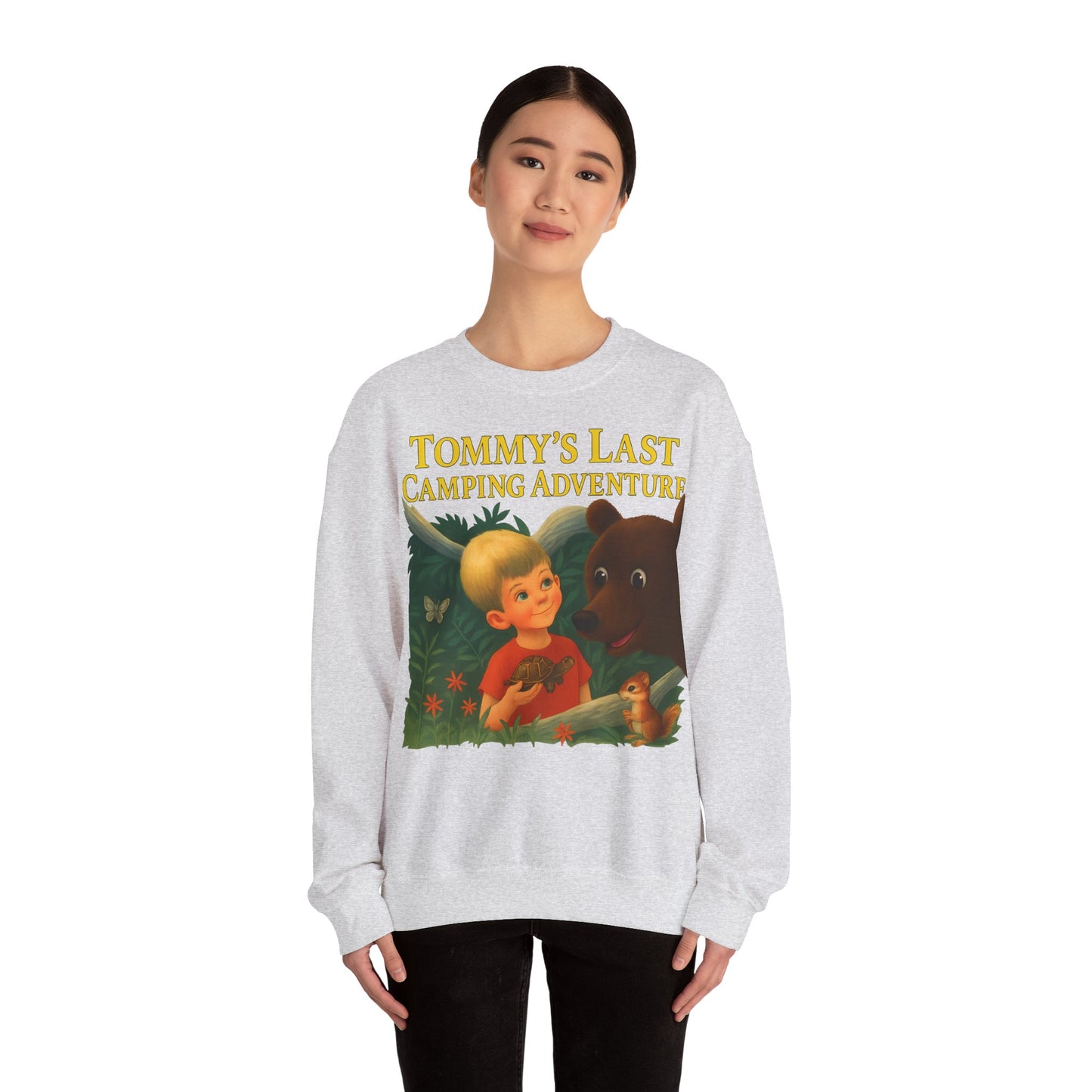Sweatshirt – Tommy’s Last Camping Adventure Sweatshirt – Schwarzer Humor trifft Retro-Kinderbuchstil | True Insights Design mit Humor