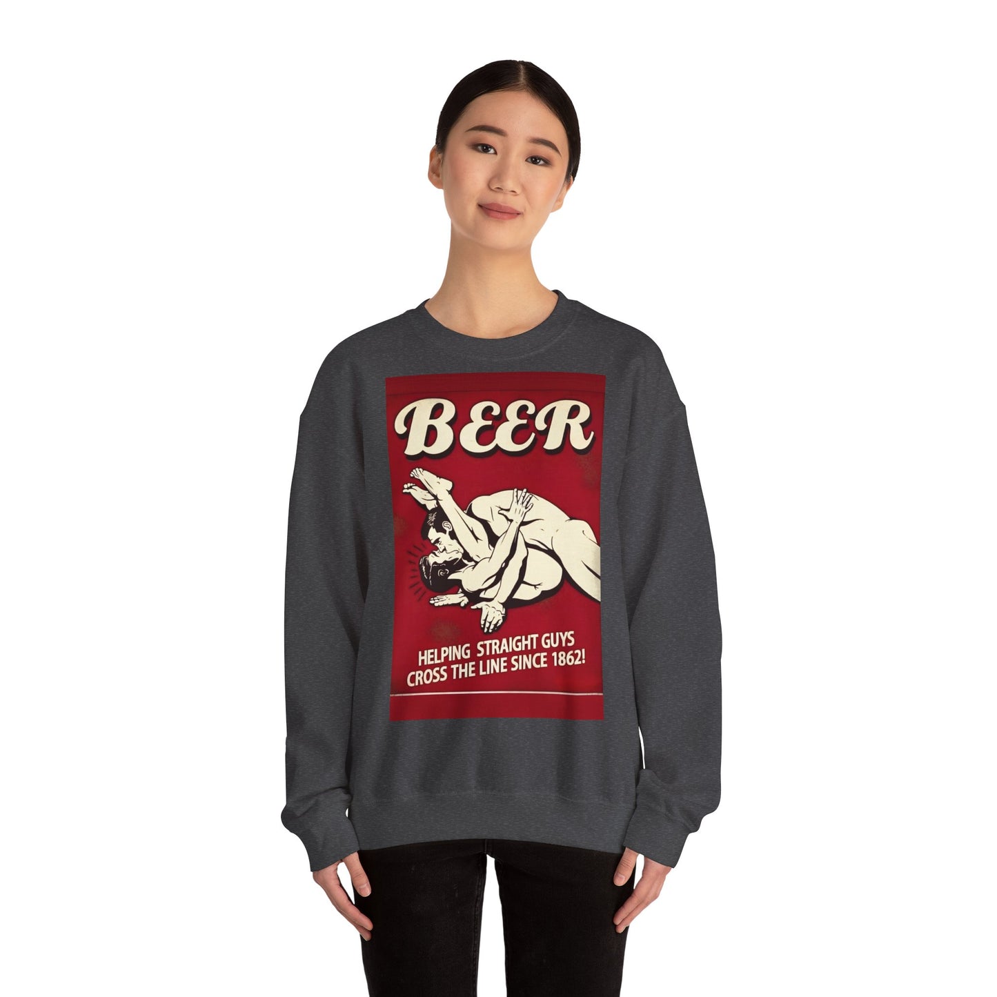 Sweatshirt – Witziges Retro Bier Sweatshirt – BEER - Helping Straight Guys Cross the Line Since 1862! Partywear Statement | True Insights Design mit Humor
