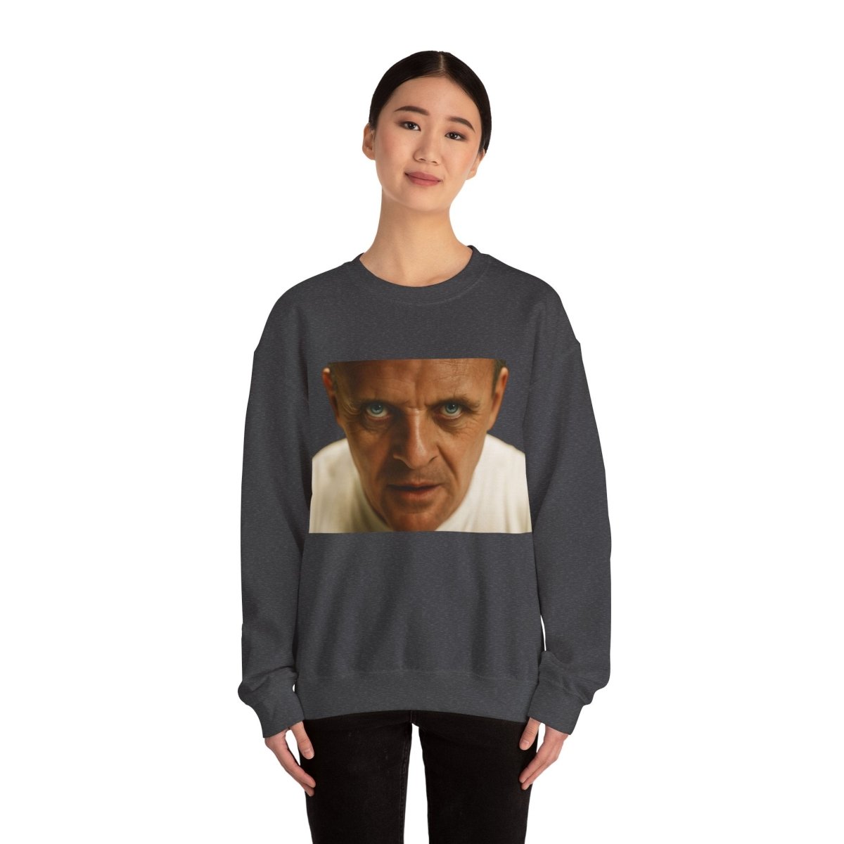 Sweatshirt – Intensivblick – Kultfilm-Sweatshirt mit ikonischem Motiv | Für Thriller-Fans & Satire-Liebhaber | True Insights Design mit Humor
