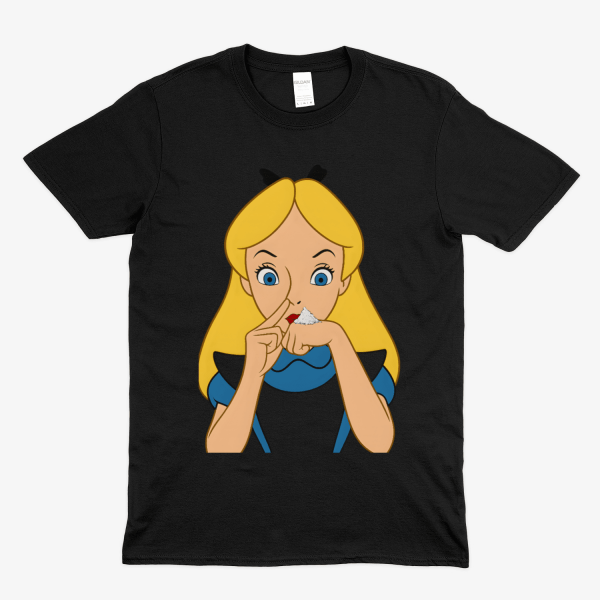 Schwarzes T-Shirt mit Illustration einer blonden Frau, die Glitzerpuder pustet, im Comic-Stil für Kreative und Satiriker.