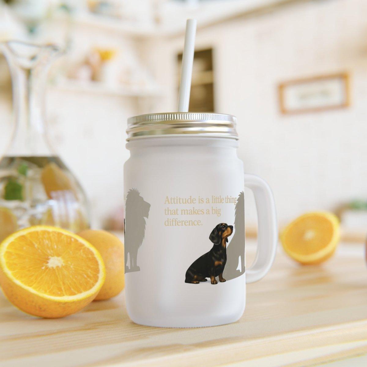 Dackel-Jar Mug mit Löwenschatten – „Attitude“ Edition – Lustiges Mug | True Insights – Bild 3