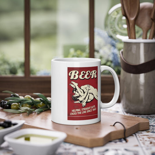 Helping Straight Guys Tasse – Lustiger Bier-Spruch im Retro-Look | Geschenk mit Haltung-Mug-True Insights