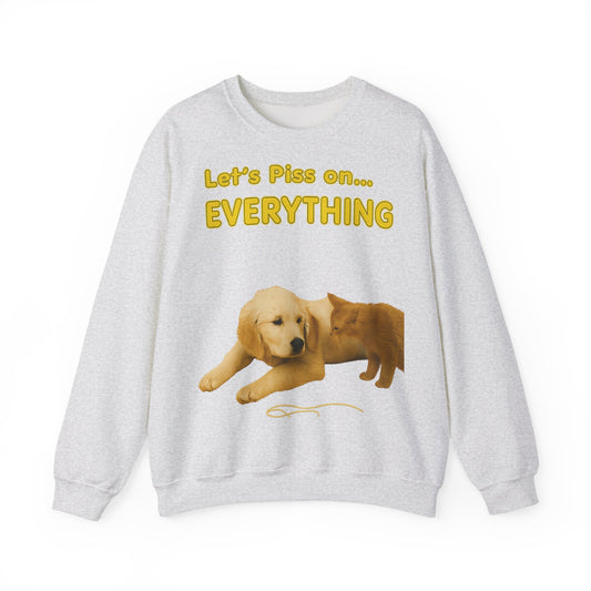 Vintage Motiv – Let’s Piss on Everything – Satirisches Sweatshirt mit Hund & Katze | True Insights Design mit Humor