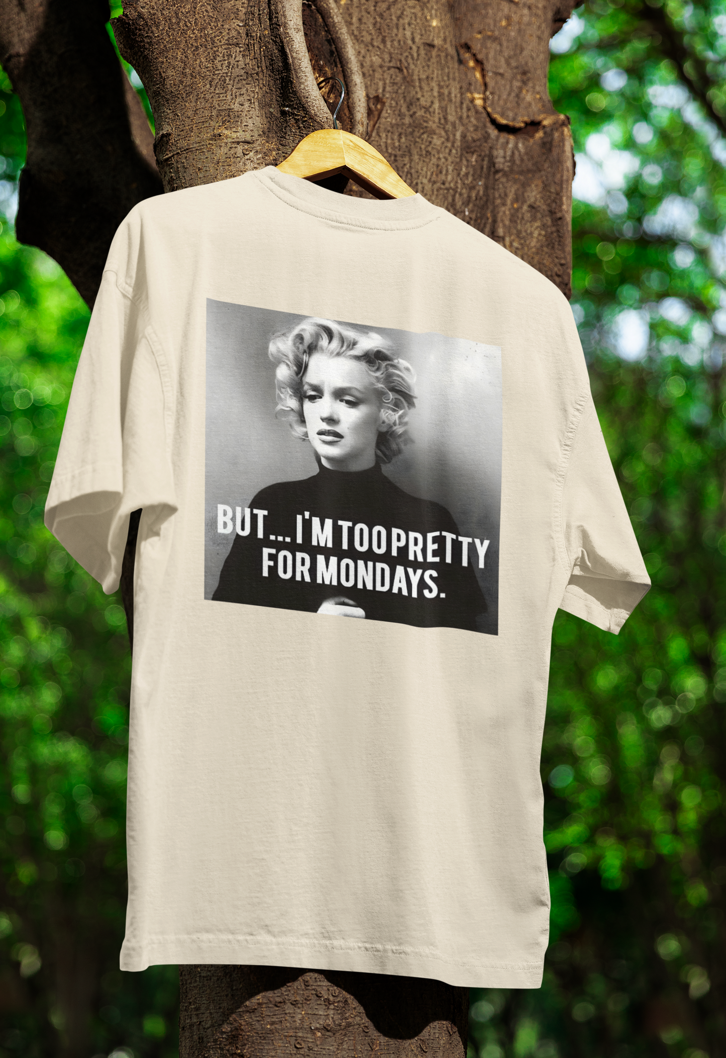Marilyn Monroe T-Shirt – Too Pretty for Mondays Statement Shirt mit Retro-Charme-T-Shirt-True Insights