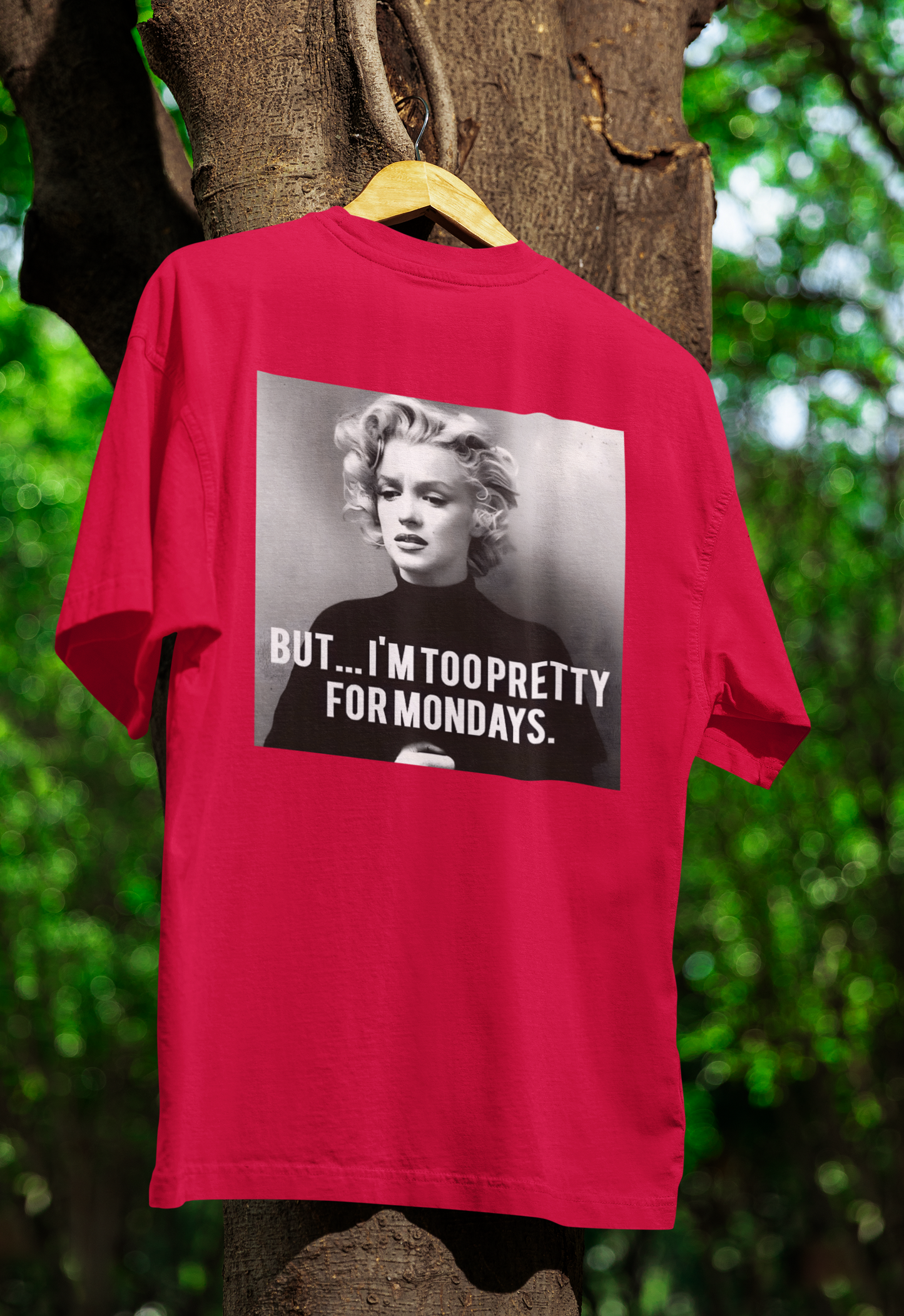 Marilyn Monroe T-Shirt – Too Pretty for Mondays Statement Shirt mit Retro-Charme-T-Shirt-True Insights