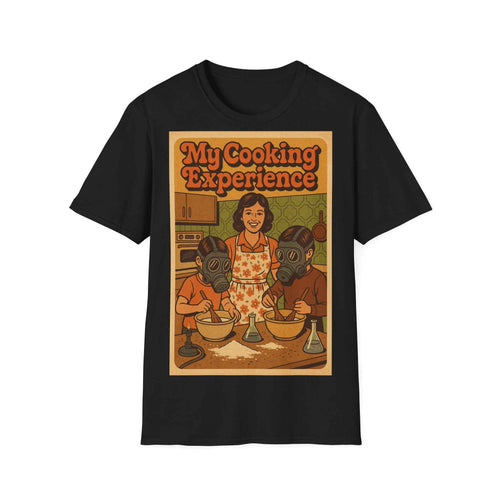 Anthrazitfarbenes Unisex-T-Shirt in Frontansicht zeigt Koch-Motivdruck „My First Cooking Experience“ True Insights.