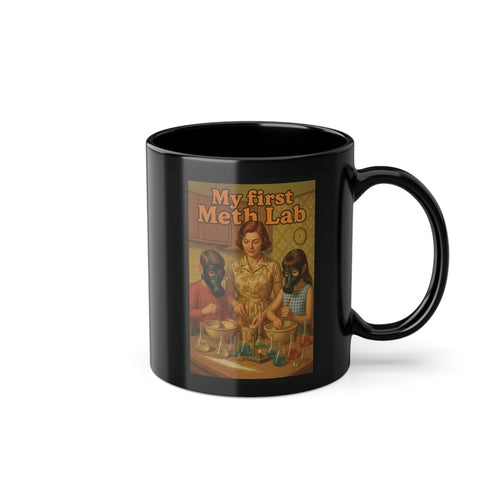 Tasse – „My First Meth Lab“ (Satirische Retro-Edition) schwarz-Mug-True Insights