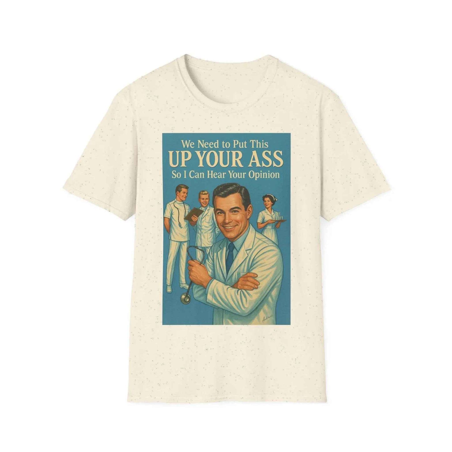 Detailansicht eines dunkelgrauen T-Shirts mit weißem Aufdruck und sichtbarer Stoffstruktur, präsentiert von True Insights