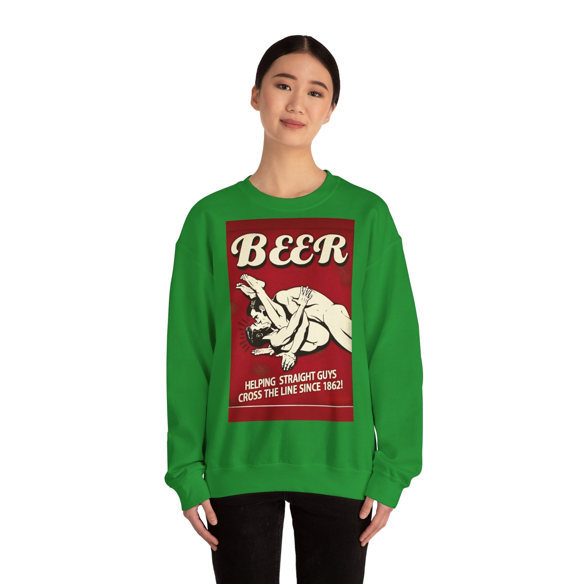 Sweatshirt – Witziges Retro Bier Sweatshirt – BEER - Helping Straight Guys Cross the Line Since 1862! Partywear Statement | True Insights Design mit Humor