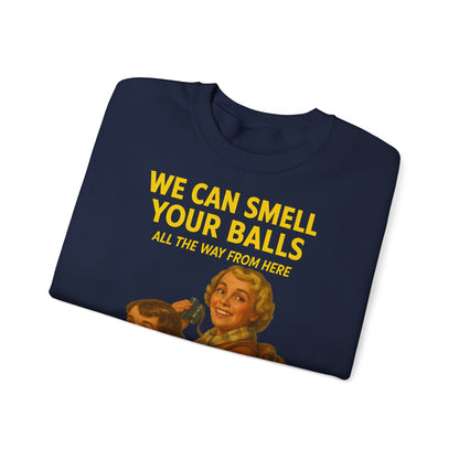 Sweatshirt – Vintage Sweatshirt – „We Can Smell Your Balls“ im Spioninnen-Stil | True Insights Design mit Humor
