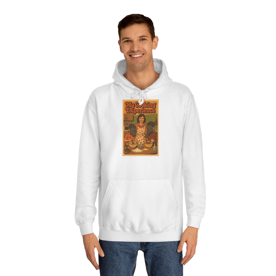 My First Cooking Experience Hoodie – Retro-Motiv mit Gasmasken in der Küche