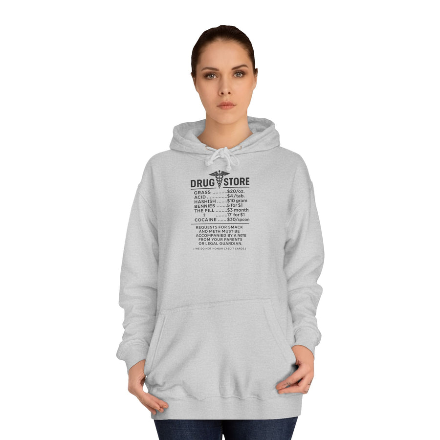 Drug Store Hoodie – Vintage-Apotheken-Motiv mit schwarzem Humor