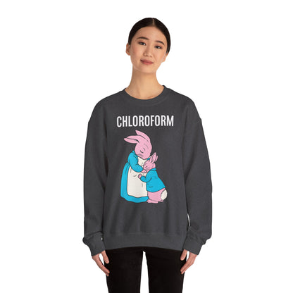 „CHLOROFORM“ – Retro-Sweatshirt mit Hasen und bösem Twist – Freches Satire-Design für mutige Statements | True Insights