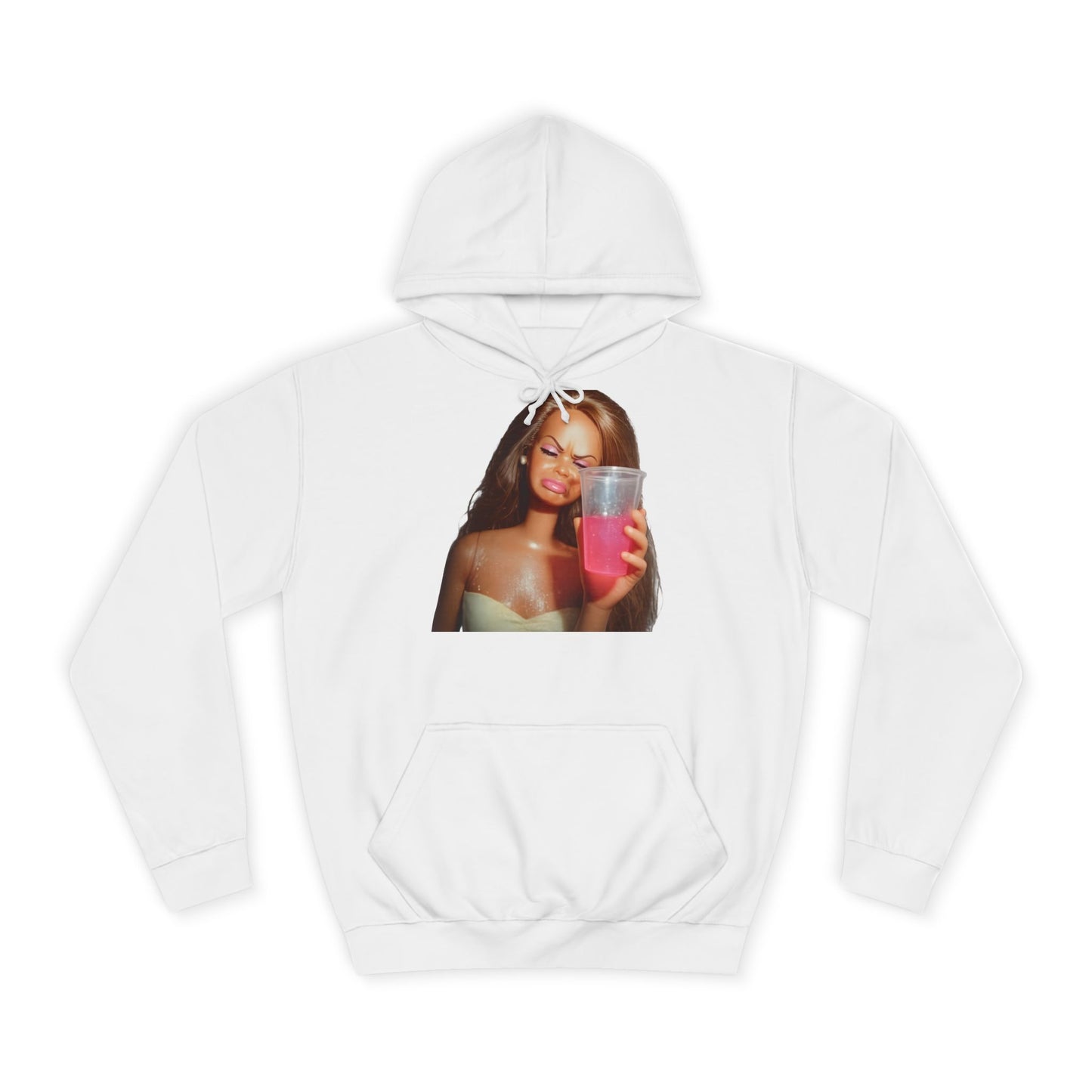 Doll Meme Barbicore Hoodie – Funny Sad Doll mit Pink Drink Kapuzenpullover für Meme-Fans & Pop-Culture-Liebhaber