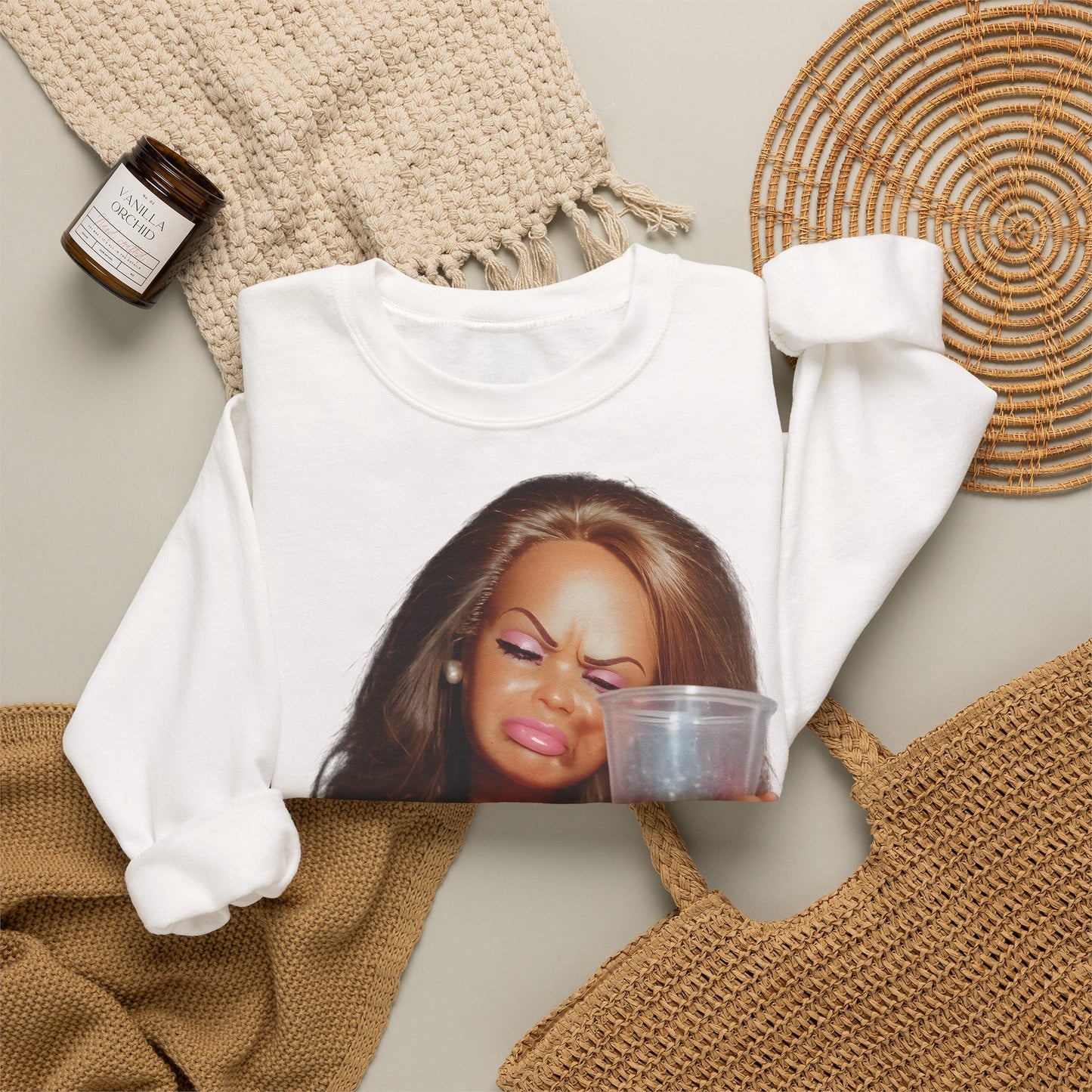 Doll Meme Barbicore Sweatshirt – Lustiges Pink Drink Puppen-Meme Pullover für Partys & Selfmade-Diven