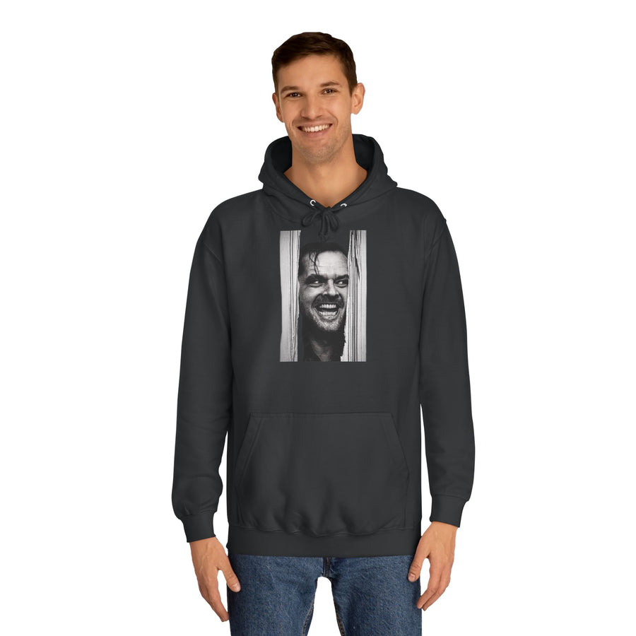 Schwarzer Kapuzenpullover mit Schwarz-Weiß-Fotodruck eines lachenden Mannes zwischen Holzleisten.