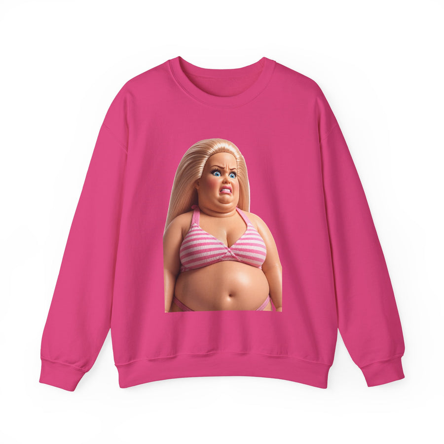 True Insights Genervte Blondine Sweatshirt – Lustiges Statement-Motiv mit Bikini-Puppe in Heliconia