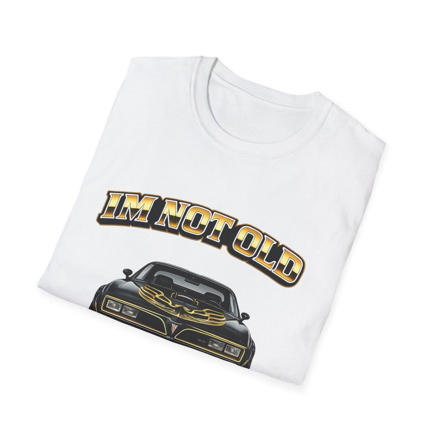 True Insights T-Shirt mit Im Not Old Im Classic Schriftzug und Retro Sportwagen Motiv Nahaufnahme