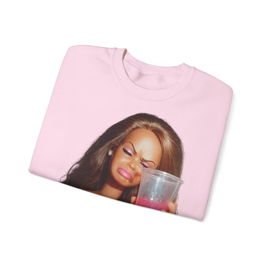 True Insights Barbicore Pullover mit lustigem Puppen-Meme und Pink Drink Motiv im Lifestyle-Look