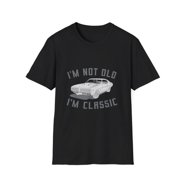Schwarzes T-Shirt mit Vintage-Design und Schriftzug I'm Not Old I'm Classic sowie klassischem Muscle Car Motiv von True Insights.