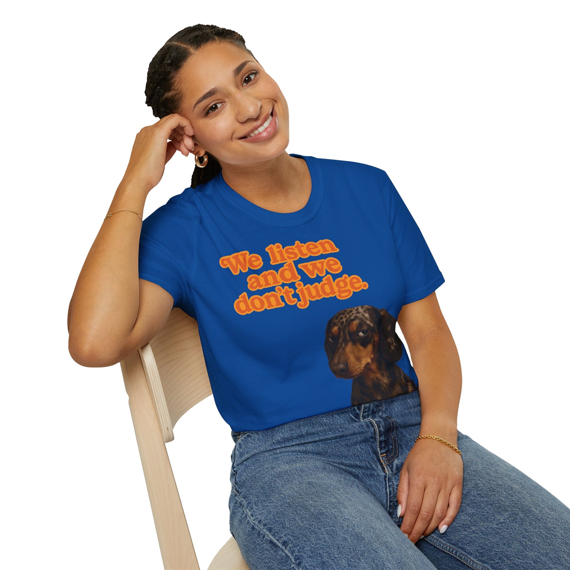 Dackel Shirt – „We listen and we don’t judge.“ | Lustiges Hunde T-Shirt
