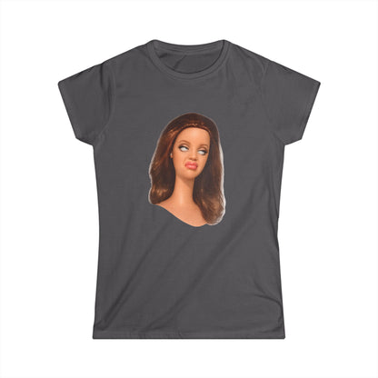 Damen T-Shirt lustiges Puppen-Meme Gesicht – Sassy Diva Print, ironisches Statement Shirt für Frauen, perfekt als Geschenk