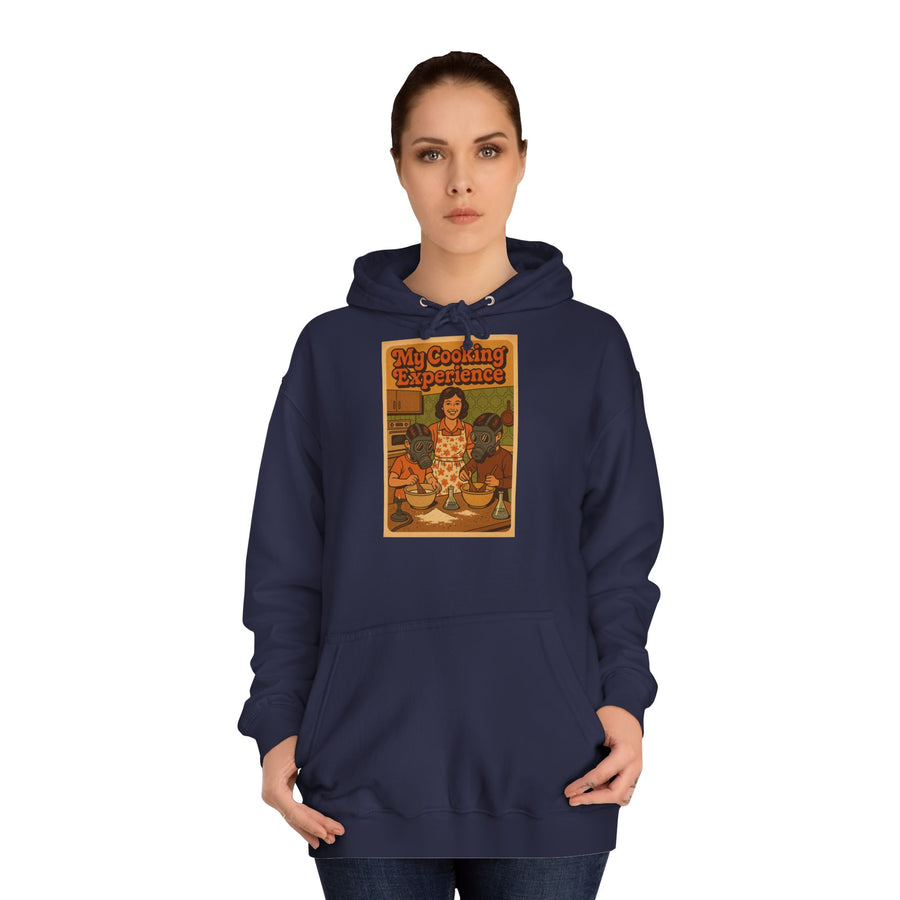 My First Cooking Experience Hoodie – Retro-Motiv mit Gasmasken in der Küche