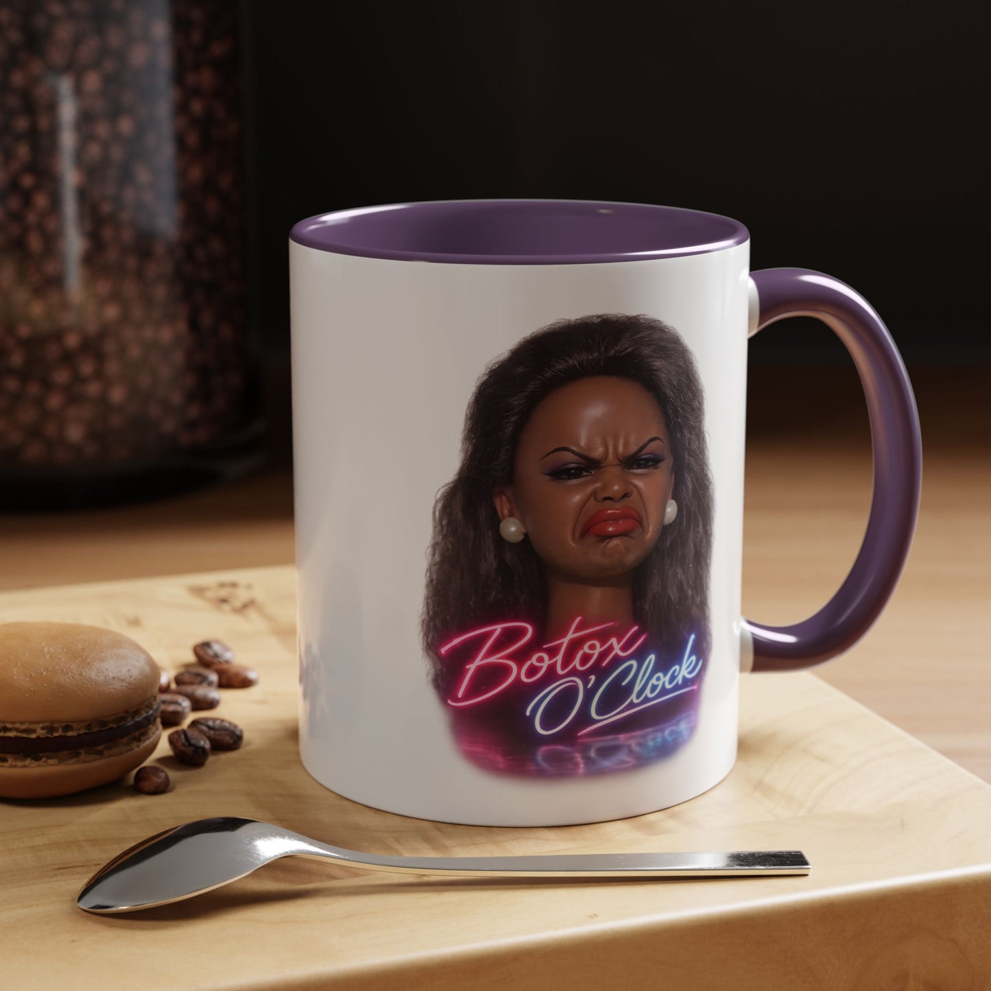 Botox O'Clock Tasse - Lustige Neon Kaffeetasse mit witzigem Grimasse-Motiv, Geschenk für Beauty-Fans & Humor-Liebhaber