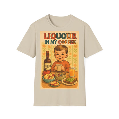 True Insights Softstyle T-Shirt Liquor in my Coffee Retro Typografie in Sand, lustiges Vintage Humor Motiv