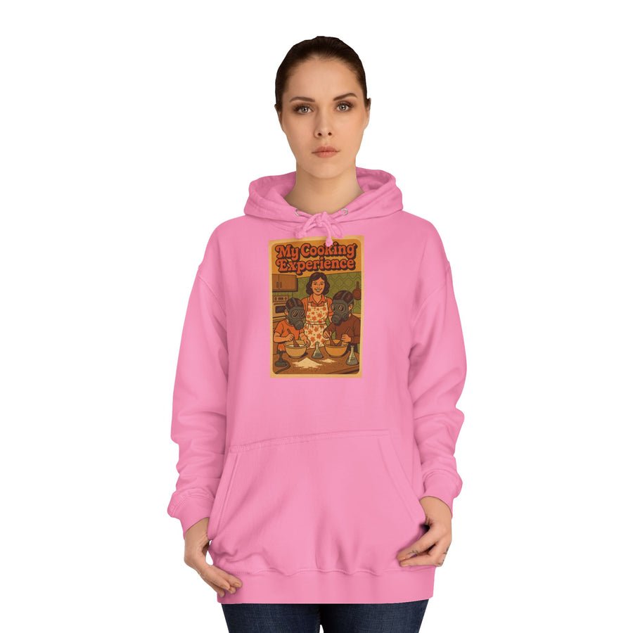 My First Cooking Experience Hoodie – Retro-Motiv mit Gasmasken in der Küche