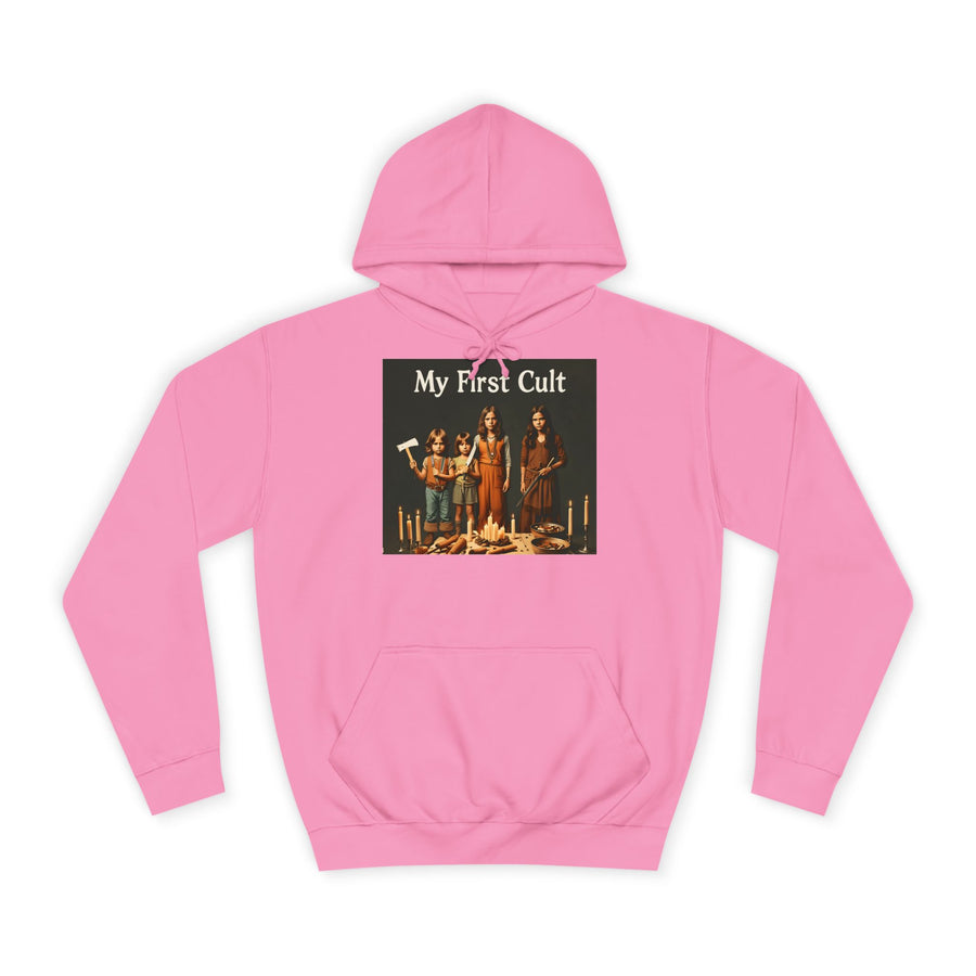 My First Cult Hoodie – Schräges Retro-Foto-Motiv mit schwarzem Humor