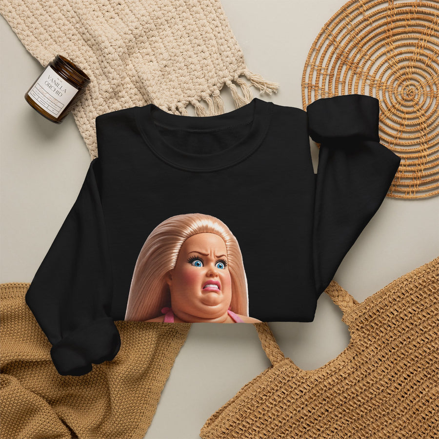 True Insights Genervte Blondine Sweatshirt – Lustiges Statement-Motiv mit Bikini-Puppe