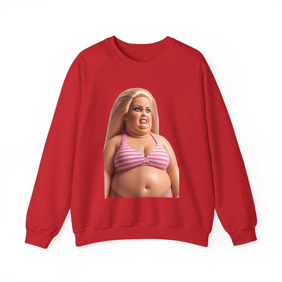True Insights Genervte Blondine Sweatshirt – Lustiges Statement-Motiv mit Bikini-Puppe in Red