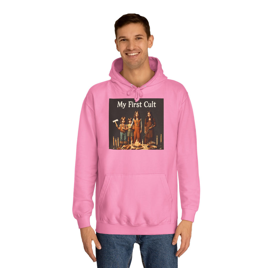 My First Cult Hoodie – Schräges Retro-Foto-Motiv mit schwarzem Humor