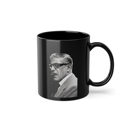 Aristoteles Onassis Tasse Schwarz – Ikonisches Schwarz-Weiß Porträt, Kaffeetasse für Vintage-Fans & Sammler