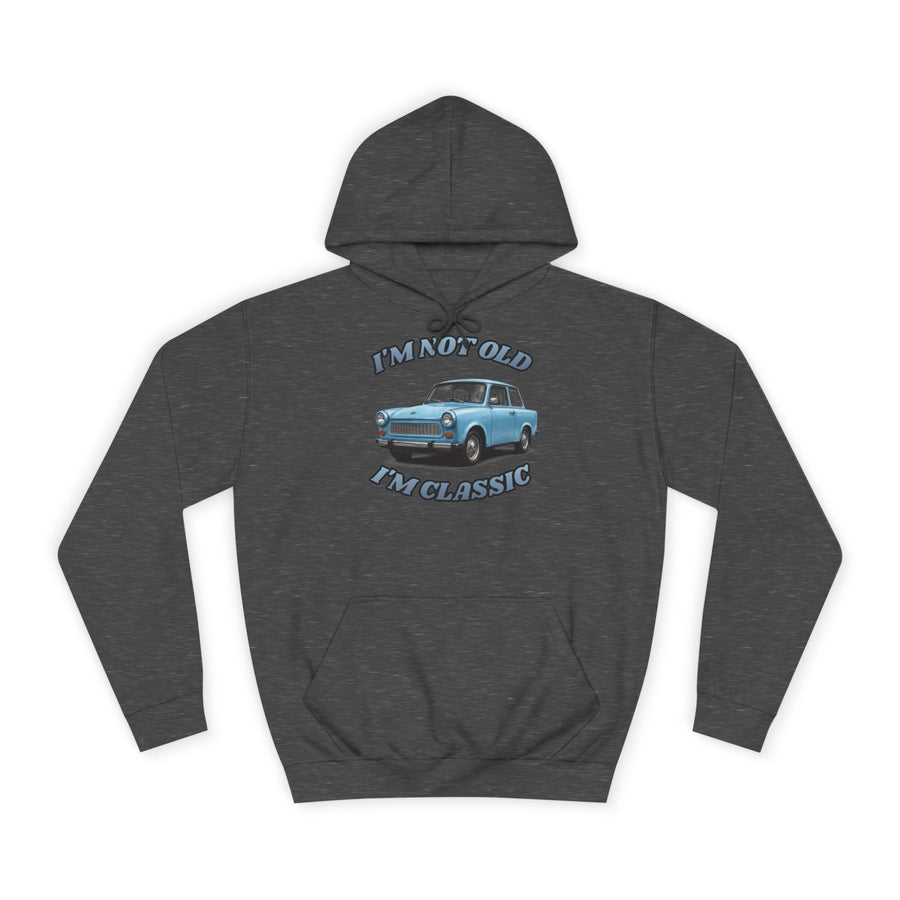 Hoodie mit Trabant-Motiv – „I'm Not Old I'm Classic“ – Charcoal – Vorderseite